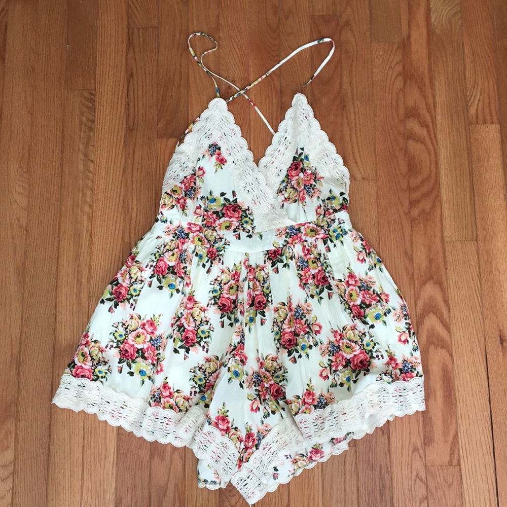 Wishlist floral print and crochet romper